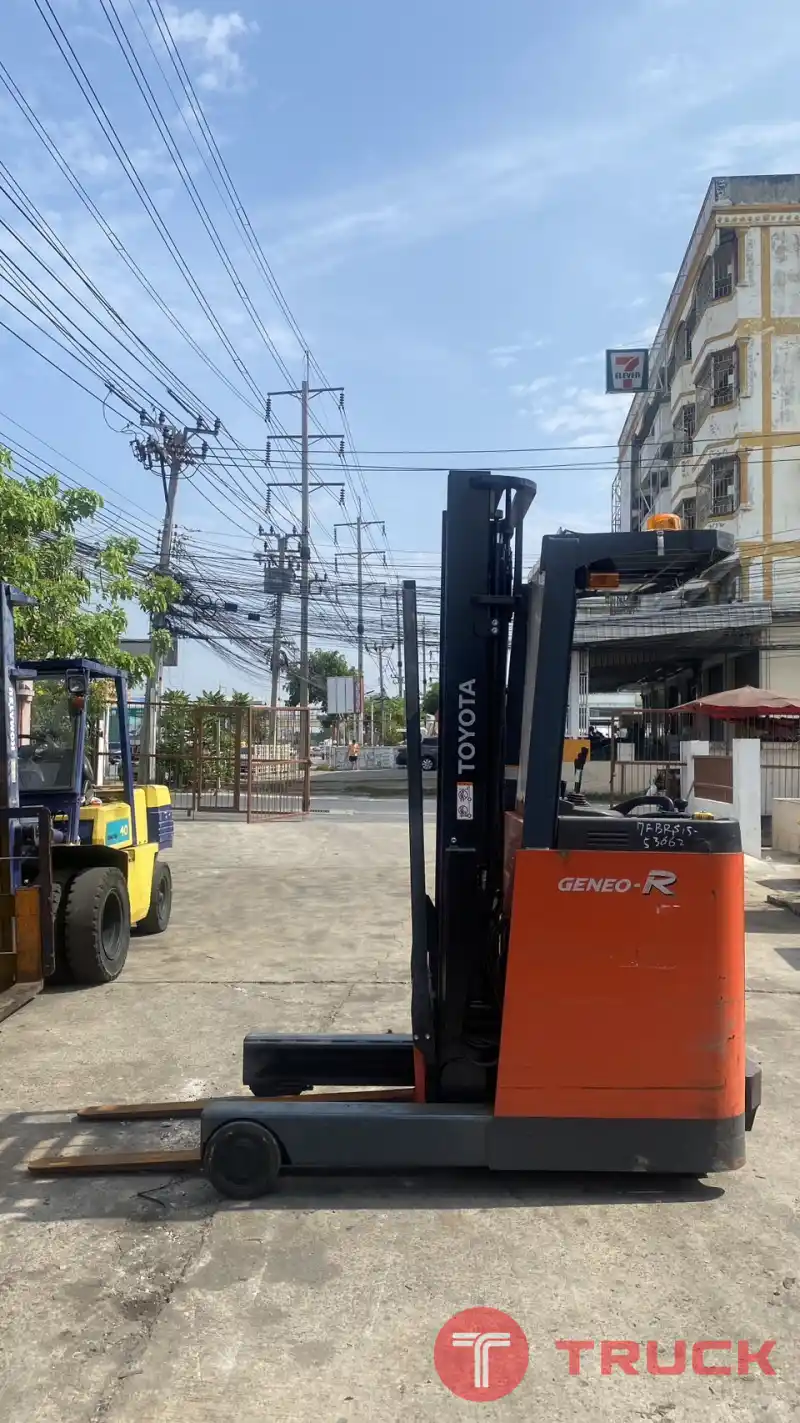 ขายฟอร์คลิฟท์ TOYOTA รุ่น 7FBRS15 ขนาด 1.5 ตัน เสายกได้สูง 4 เมตร รถสวยสภาพดี นำเข้าจากญี่ปุ่นไม่เคยใช้งานในไทย