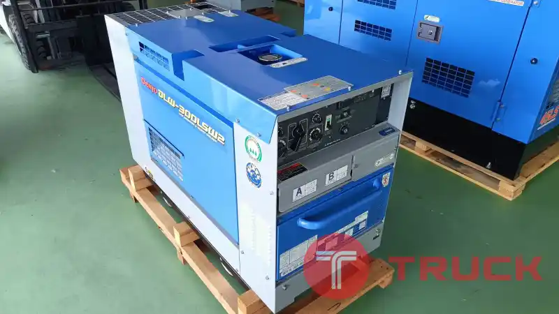 เครื่องเชื่อม 300 แอมป์ : Denyo DLW-300LSW2 โทร. 080-6565422 (หนิง)