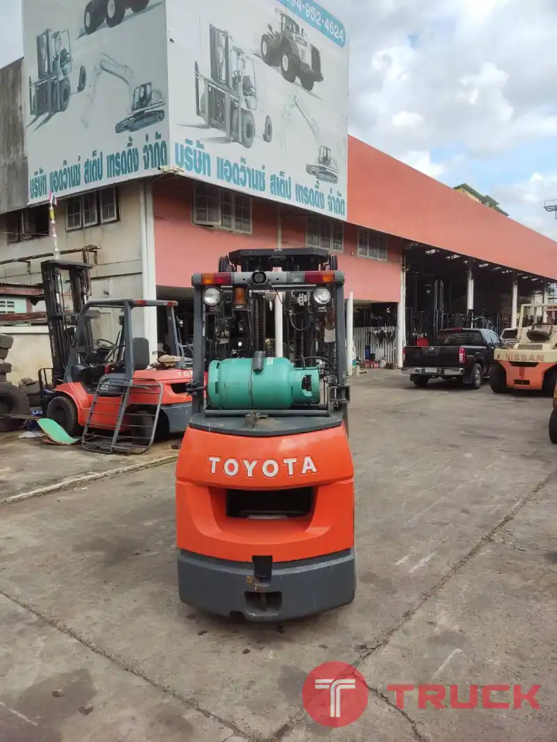 ขายฟอร์คลิฟท์ TOYOTA รุ่น 7FGCU32 ขนาด 3 ตัน เสายกสูง 7 เมตร พร้อมงานสไลด์ สเปกหายาก สภาพดี