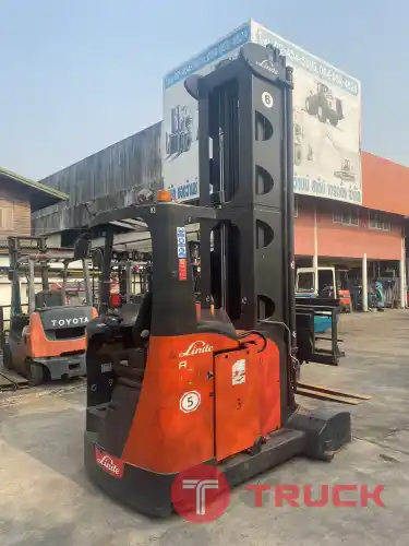 ขายรถยกไฟฟ้า VNA LINDE รถงาสวิงซ้ายขวาได้ ยกสูง 8.5 เมตร น้ำหนักยกเบื้องต้น 1350 KG รถเก่าสภาพดี ใช้งานมาน้อย ราคาไม่แพง