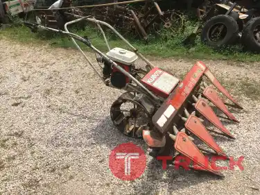 ขายรถเกี่ยวข้าววางรายKubota AR120Lสภาพเดิมพร้อมใช้งานเปลี่ยนแหวนแล้วโทร088-9049322สั่งอะไหล่ได้นะครับใหม่มีขายครับมือสองก็มีครับ