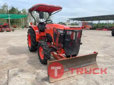 รถชั่วโมงน้อย เครื่องดี รถสภาพดสวย พร้อมใช้งาน รถไถคูโบต้ารุ่น L4018DT ใบดันดินหน้า ผาน 1 ตัว ดาวน์ 5,000 บาท สนใจโทรสอบถามหรือมาดูที่ร้านเราได้จ้า