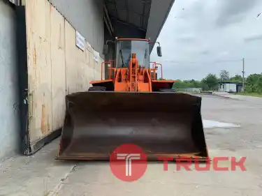 ขายรถตักล้อยาง DOOSAN รุ่น SD300