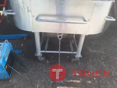 เครื่องผสมอาหาร มือสองจากต่างประเทศ วัสดุสแตนเลสหนาทั้งตัว ขนาดใหญ่ ประมาณ 300ลิตร มอเตอร์ผสมอาหารแยก 3ใบพัด ระบบไฟต่างประเทศ ต้องมีหม้อแปลง 3เฟส มือสองนำเข้าจากต่างประเทศ สภาพใหม่ ราคา 45,000บาท โทร : 094-7899445 Line : @KT2Hand