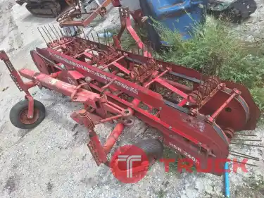 เครื่องกวาดฟาง ติดท้ายรถไถ กวาดรวมแถว ม้วนฟางเร็วขึ้น ได้ก้อนแน่น กวาดเรียบ NIPLO มือ2 สภาพสวย น่าใช้งาน ราคา 28,000บาท โทร : 094-7899445 จำหน่ายเครื่องจักรมือ2 จากต่างประเทศ