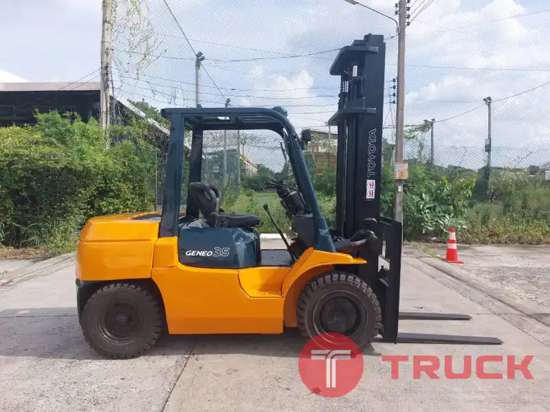 ขายรถโฟล์คลิฟท์มือสอง TOYOTA 7FD35V40