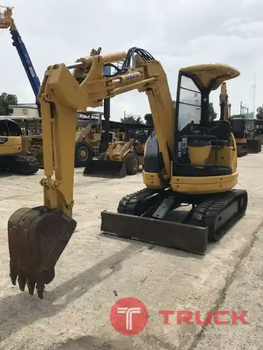 Komatsu PC28UU-2 นำเข้าจากญี่ปุ่น สภาพพร้อมใช้งาน LINE ID @sangenjp โทร 089-0080077,089-0050007,086-0044333,065-8844400 www.sangenjp.com www.nmc99.com