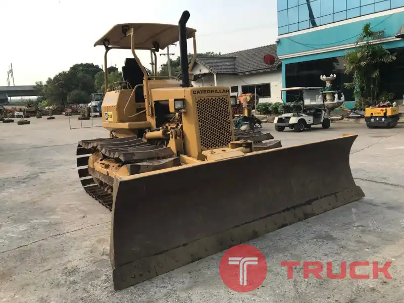CAT D3B นำเข้าจากญี่ปุ่น สภาพพร้อมใช้งานLINE @sangenjp โทร 089-0080077,089-0050007,086-0044333,065-8844400 www.sangenjp.com www.nmc99.com