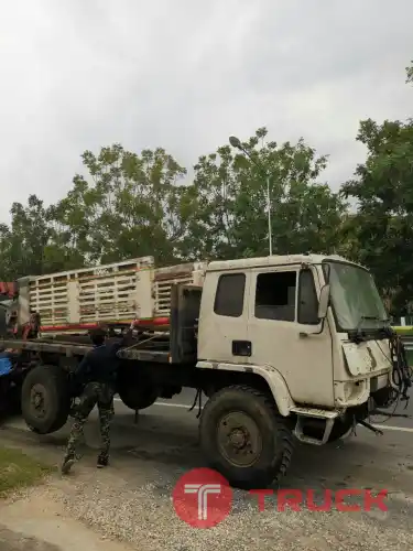 ขาย DAF 4x4 ทหาร ไม่มีทะเบียน 350,000บาท