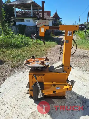 เครื่องถอดยาง CORREGGIO ITALY ไฟ380V. สภาพสวยเดิม อุปกรณ์ครบ รุ่นใหม่ มือ2ญี่ปุ่น คุณภาพดีแน่นอน ราคา 15,000 บาท โทร 0947899445 Line @KT2Hand จัดส่งด่วนได้ รูดบัตรเครดิตได้ ออกกำกับภาษีได้