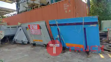 ลิฟท์ฝาท้ายจากญี่ปุ่น เข้ามาอีกแล้ว