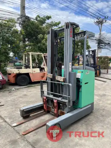ขายฟอร์คลิฟท์ NICHIYU รถไฟฟ้ายืนขับ รุ่น FBRAW15-75B-530MCS ขนาด 1.5 ตัน เสา 3 ชัก ยกได้สูง 5.3 เมตร รถสภาพดีนำเข้าจากญี่ปุ่น ไม่เคยใช้งานในไทย