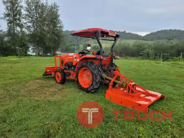รถไถ kubota L3218 ชั่วโมงน้อย อุปกรณ์3ชิ้น