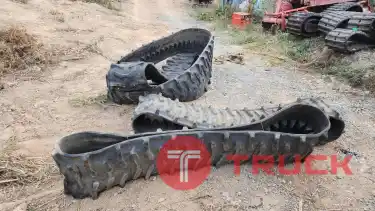 ขาย แทรคยางรถตะขาบ รถเจาะ รถตัก ของแปลก เก่าญี่ปุ่น เบอร์ 450x100x45 ข้อ และ 46 ข้อ คู่ละ 35,000 บาท