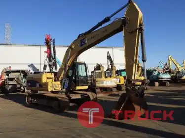 CAT 320D ปี2012 กำลังเข้าไทย โทร 080 6565422 หนิง