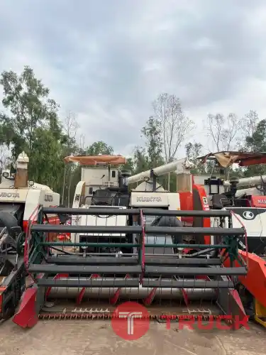 รถเกี่ยวคูโบต้า DC105Xมือ2 2,066 ชั่งโมง รถปี 2559 ขายตามสภาพ ราคาพ่อค้า 410,000 บาท สนใจโทรสอบถาม 065-2401438 น้องเอินจ้า เข้ามาเลือกดูที่ร้านได้จ้า