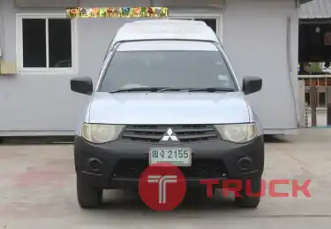 Mitsubishi triton 2011