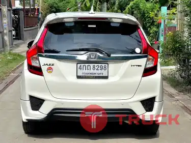 Honda Jazz 1.5 V AT 2015