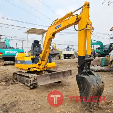 แบคโฮ KOMATSU PC20-5 พร้อมใช้