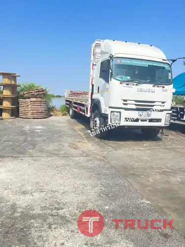 รถบรรทุก6ล้อ ISUZU