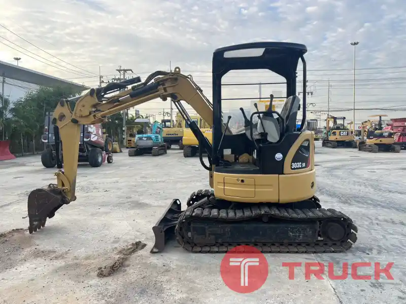 CAT303SR นำเข้าจากญี่ปุ่น สภาพพร้อมใช้งาน LINE @sangenjp โทร 089-0080077,089-0050007,086-0044333,065-8844400 www.sangenjp.com www.nmc99.com