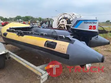 เรือยาง Achilles มือสองจากญี่ปุ่น สภาพดี ไม่รั่ว เครื่องยนต์ดี TOHATSU 25hp. มาเซ็ทนอกจากญี่ปุ่น อุปกรณ์เดิม ราคา 48,000บาท โทร 094-7899445