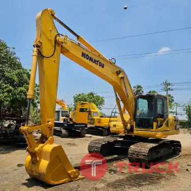 แบคโฮ KOMATSU PC200-8 พร้อมใช้