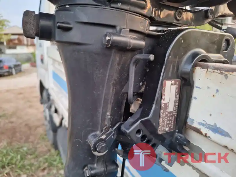 เครื่องยนต์เรือ SUZUKI 5แรงม้า 4จังหวะ รุ่นใหม่ มือสองจากญี่ปุ่น เครื่องดี สภาพสวยเดิม เกียร์หน้า เกียร์ถอย ถังน้ำมันในตัว พร้อมใช้งาน ราคา 20,000บาท โทร 094-7899445