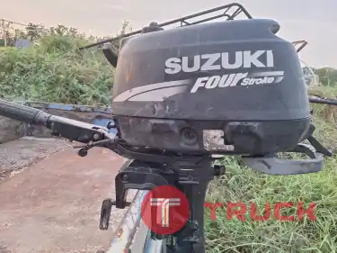 เครื่องยนต์เรือ SUZUKI 5แรงม้า 4จังหวะ รุ่นใหม่ มือสองจากญี่ปุ่น เครื่องดี สภาพสวยเดิม เกียร์หน้า เกียร์ถอย ถังน้ำมันในตัว พร้อมใช้งาน ราคา 20,000บาท โทร 094-7899445