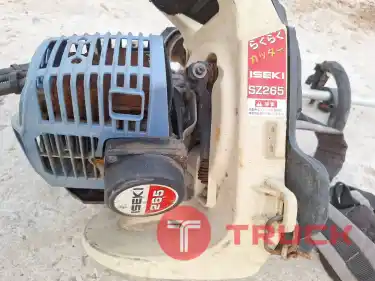 เครื่องตัดหญ้า ISEKI SZ265L แบบสะพายหลัง เอวอ่อน เบาสบาย ไม่ปวดเมื่อย เครื่องญี่ปุ่นแท้ สตาร์ทติดง่าย ทนทาน ไม่จุกจิกงอแง เสียงดี เร่งแรง เบาสบาย มือสองจากญี่ปุ่น เช็คระบบเครื่องยนต์ให้พร้อมใช้งาน ราคา 3,500บาท โทร 094-7899445