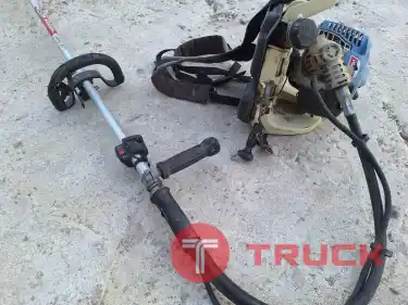 เครื่องตัดหญ้า ISEKI SZ265L แบบสะพายหลัง เอวอ่อน เบาสบาย ไม่ปวดเมื่อย เครื่องญี่ปุ่นแท้ สตาร์ทติดง่าย ทนทาน ไม่จุกจิกงอแง เสียงดี เร่งแรง เบาสบาย มือสองจากญี่ปุ่น เช็คระบบเครื่องยนต์ให้พร้อมใช้งาน ราคา 3,500บาท โทร 094-7899445