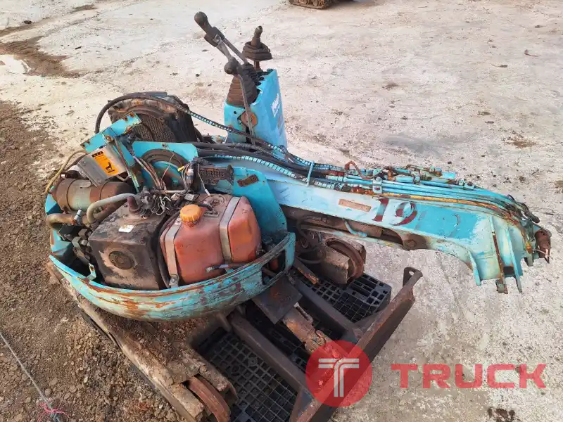 ซากรถขุดเล็ก KUBOTA ขึ้นรถกระบะได้ ดัดแปลงทำรถตอกเสาเข็มได้ จากญี่ปุ่น ราคา 55,000บาท โทร 0814852483