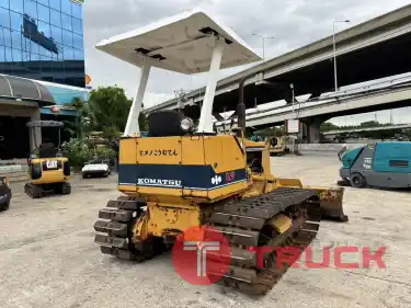 รถแทรคเตอร์มือสอง KOMATSU D21P-6 มาใหม่ พร้อมทำงาน สอบถามเพิ่มเติมที่คุณชัญญา 0658844400
