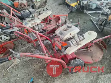 ตัดหญ้าเดินตาม UFO ขับเคลื่อนด้วยตัวเอง มือสองจากญี่ปุ่น พร้อมใช้งาน ลดแรงงาน ลุยทางหล่มได้ดี ดูสินค้าได้ที่ จ.อยุธยา ราคา 15,000บาท โทร 081-4852483