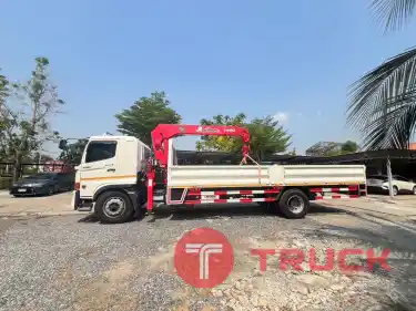 Hino รถ 6 ล้อ