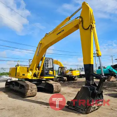 รถขุด KOMATSU PC200-6 พร้อมใช้