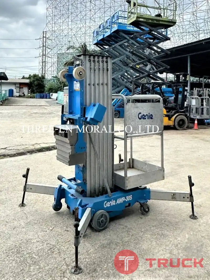 รถกระเช้า Personal Lift Genie AWP30S