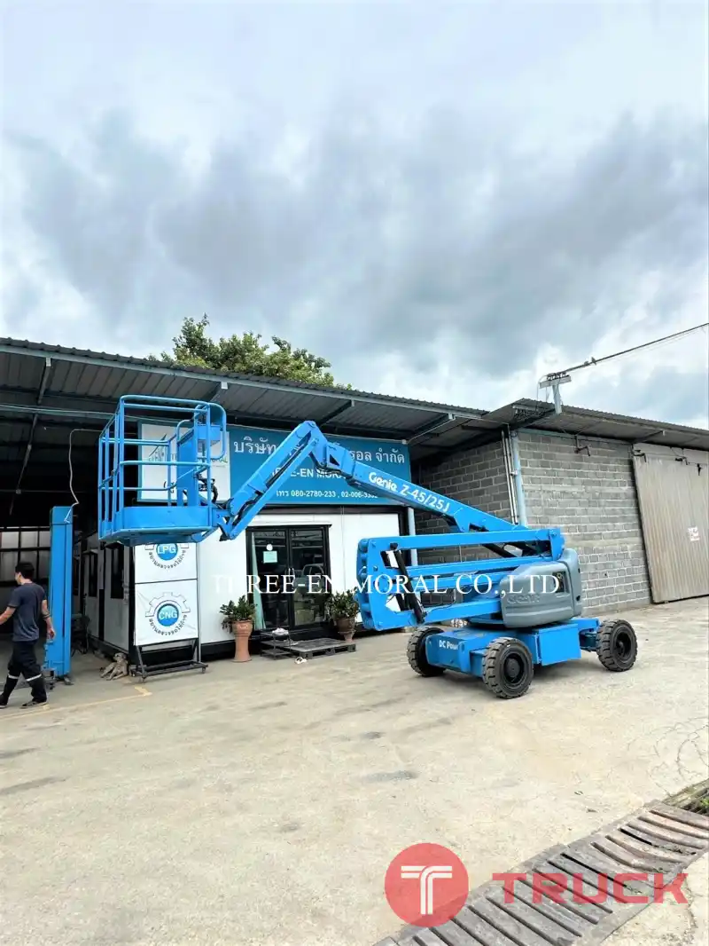 รถกระเช้า Boom Lift Genie Z45-25J