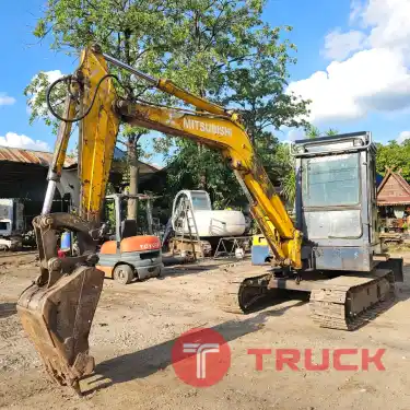 รถขุดเล็ก MITSUBISHI ME45