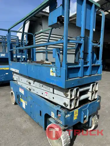 GS-2032 - Scissor Lift รถกระเช้าไฟฟ้า ขากรรไกร สูง 6-8เมตร by OEK 098-5625920