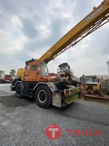 รถเครน Tanado TR250-M3