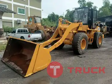 ขายรถตักล้อยาง CAT 928F เครื่อง 122 แรงม้า บุ้งกี๋ 2.5 คิว เครื่อง,เกียร์,ปั้ม, ดี เก๋ง เกียร์-แอร์ พร้อมใช้ ขาย 650,000 บาท สนใจติดต่อ คุณ วัลลพ 081-7555888 เจ้าของขายเอง