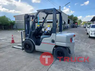 ขายรถโฟล์คลิฟท์มือสองญี่ปุ่น NISSAN YGL02FD30
