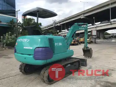 รถขุดมือสอง KOMATSU PC30-7 พร้อมทำงาน สอบถามเพิ่มเติมที่คุณชัญญา 0658844400
