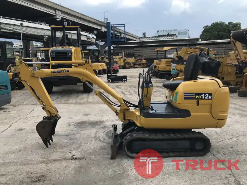 รถขุดมือสอง KOMATSU PC12R พร้อมทำงาน สอบถามเพิ่มเติมที่คุณชัญญา 0658844400