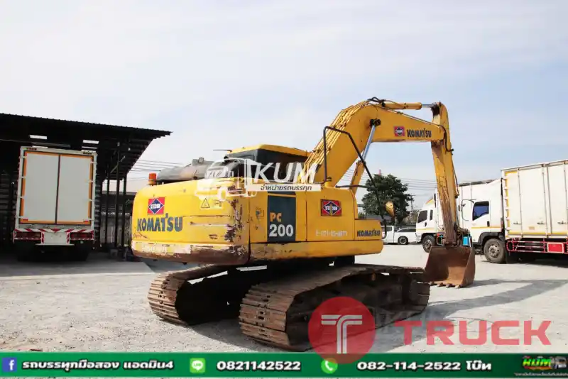 KOMATSU PC200-7