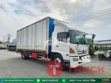 หกล้อตู้สิบบาน HINO FG8J 212 แรง ปี 2555