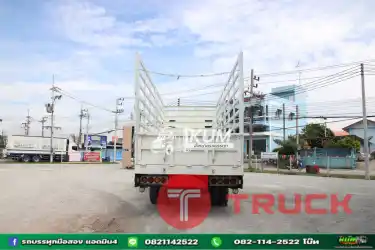 หกล้อคอก ISUZU FRR 190 แรง&nbsp; ปี 2560 ยาว 6.5 เมตร กว้าง 2.25 เมตร&nbsp; สูง 2.55 เมตร