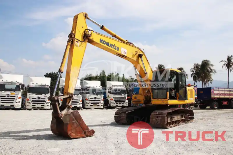 รถแบ็คโฮ Komatsu PC200-7 ปี 48 150 แรง