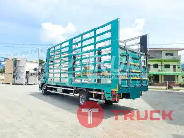 หกล้อคอก Isuzu FRR ปี 60 190 แรง